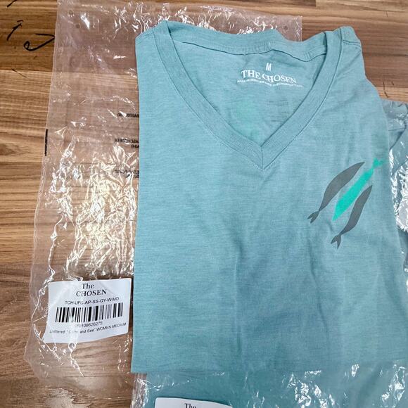 The CHOSEN NWT Blue Unisex V-Neck MED Graphic T-Shirt Christian Jesus - Picture 8 of 8